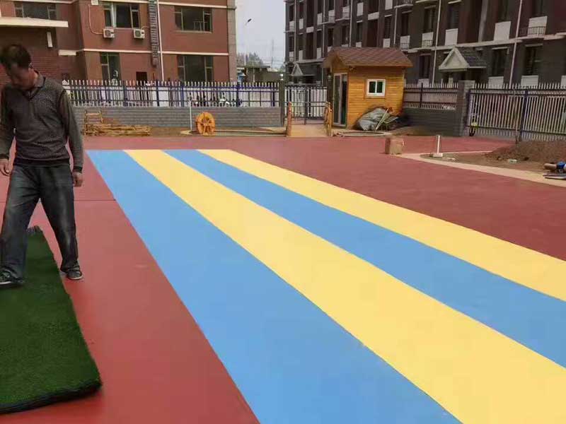 内蒙古呼和浩特市幼儿园室外蜜桃视频网址 内蒙古呼和浩特市幼儿园室外蜜桃视频网址