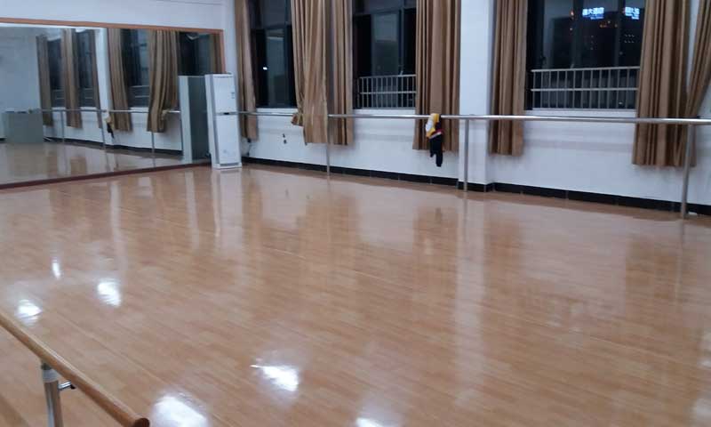 舞蹈室蜜桃视频网址胶企业要创新销售渠道